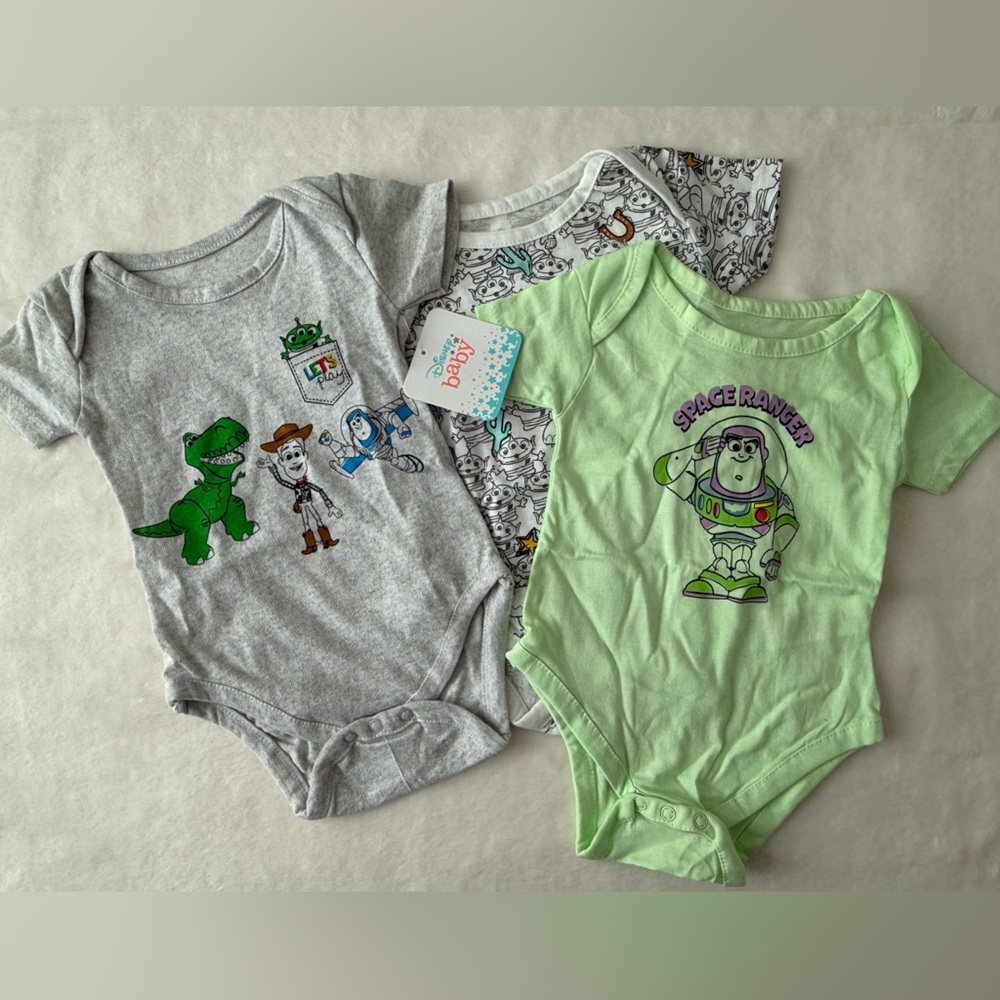 NWT Disney Baby Toy Story Bodysuit Set - Light Green & Gray - Picture 2 of 5